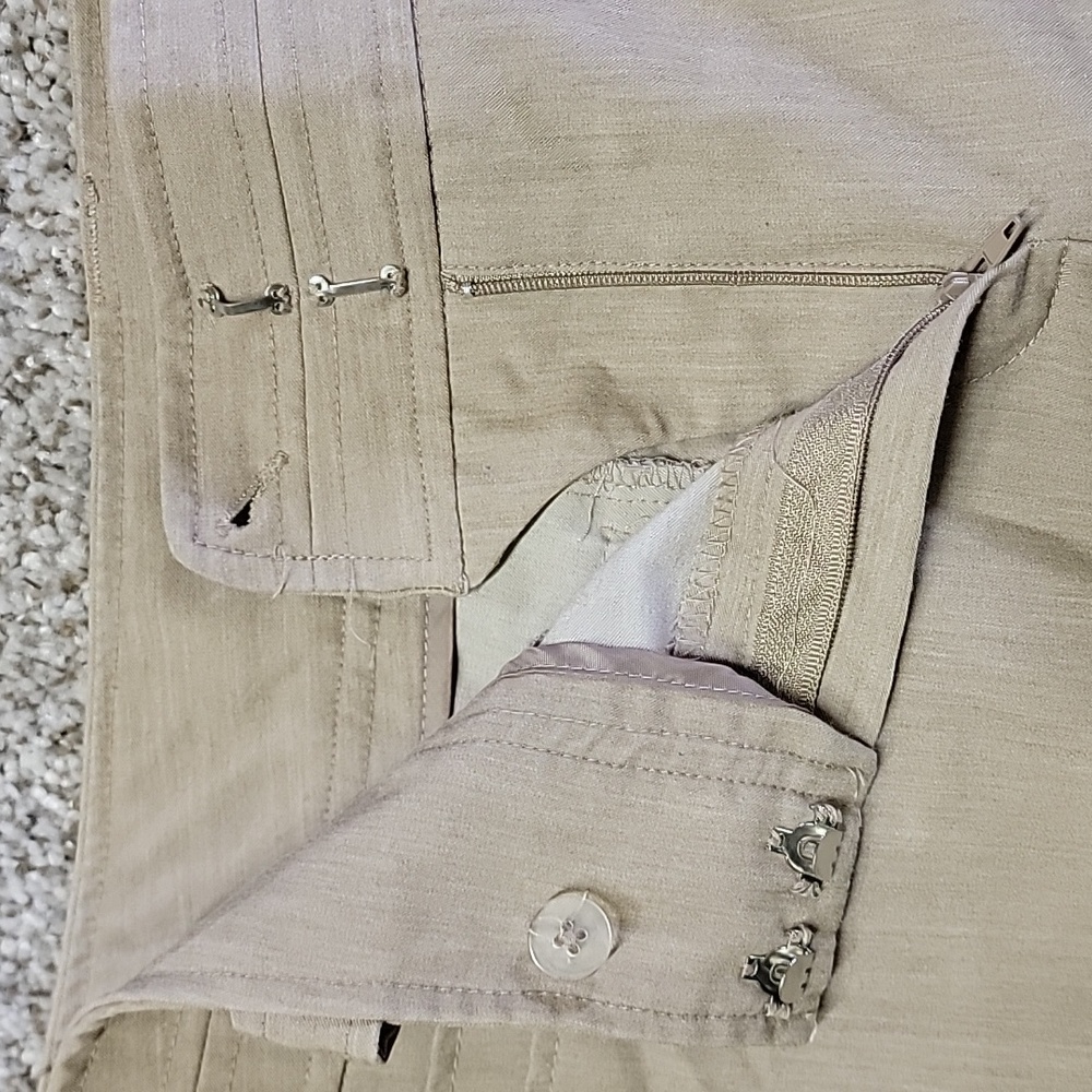 Capris - Picture 5 of 6